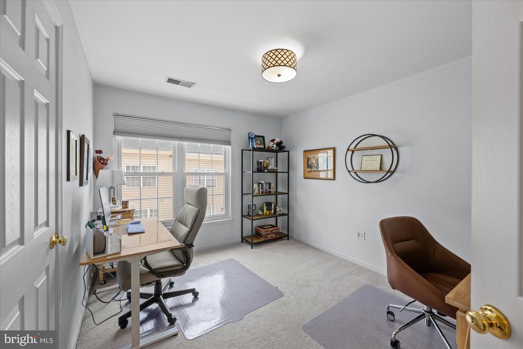 5115 DONOVAN DRIVE