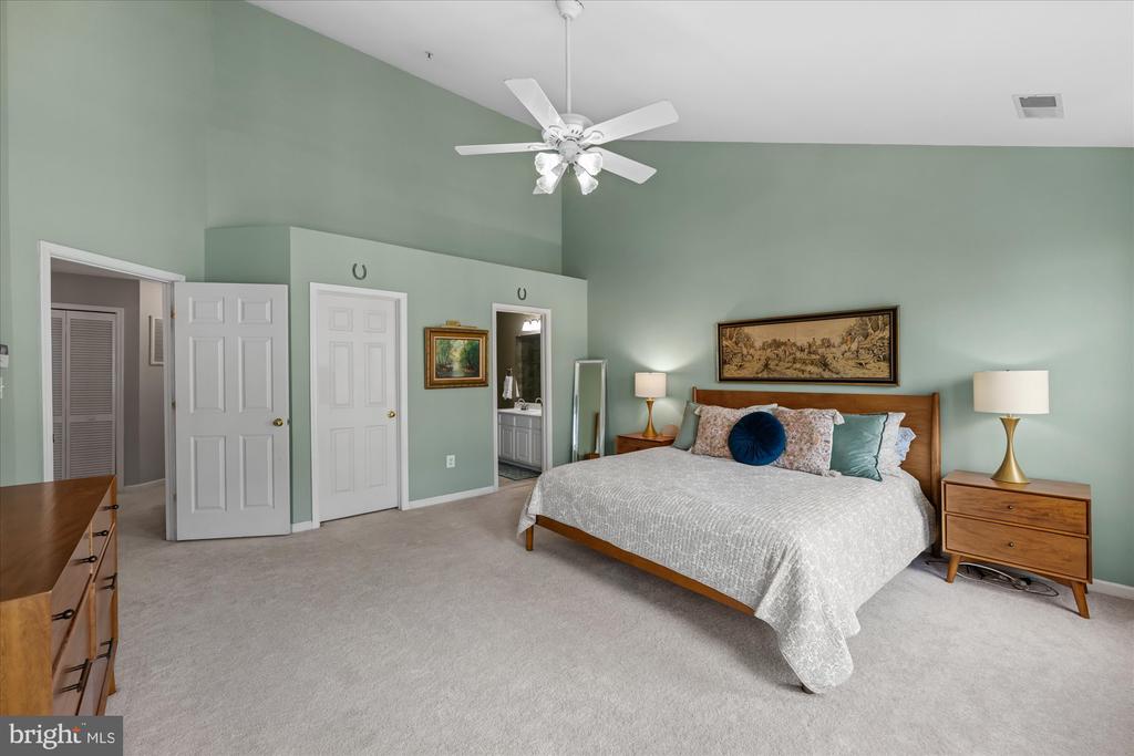 5115 DONOVAN DRIVE