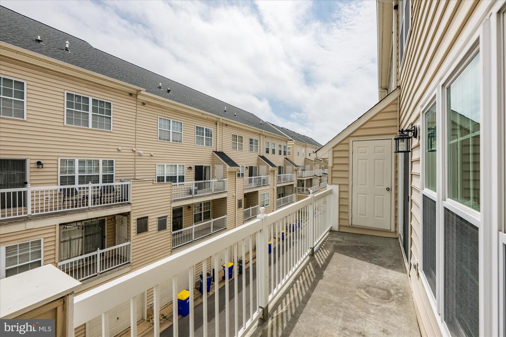 5115 DONOVAN DRIVE