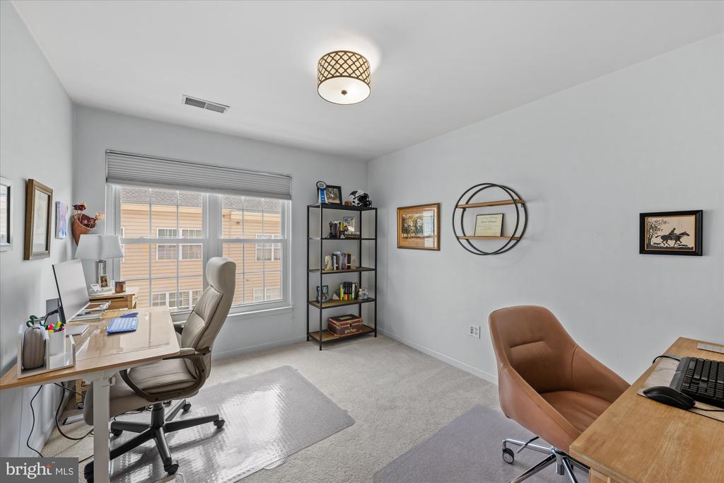 5115 DONOVAN DRIVE