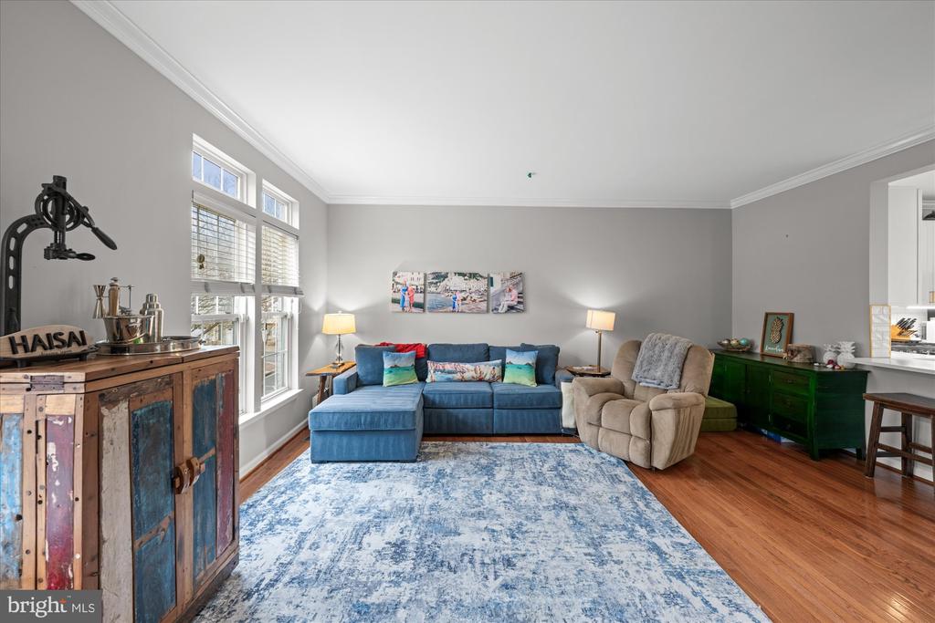 5076 GRIMM DRIVE