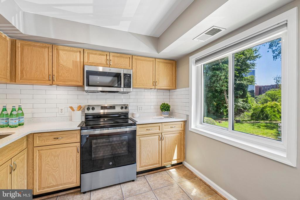 3220 S 28TH STREET 304