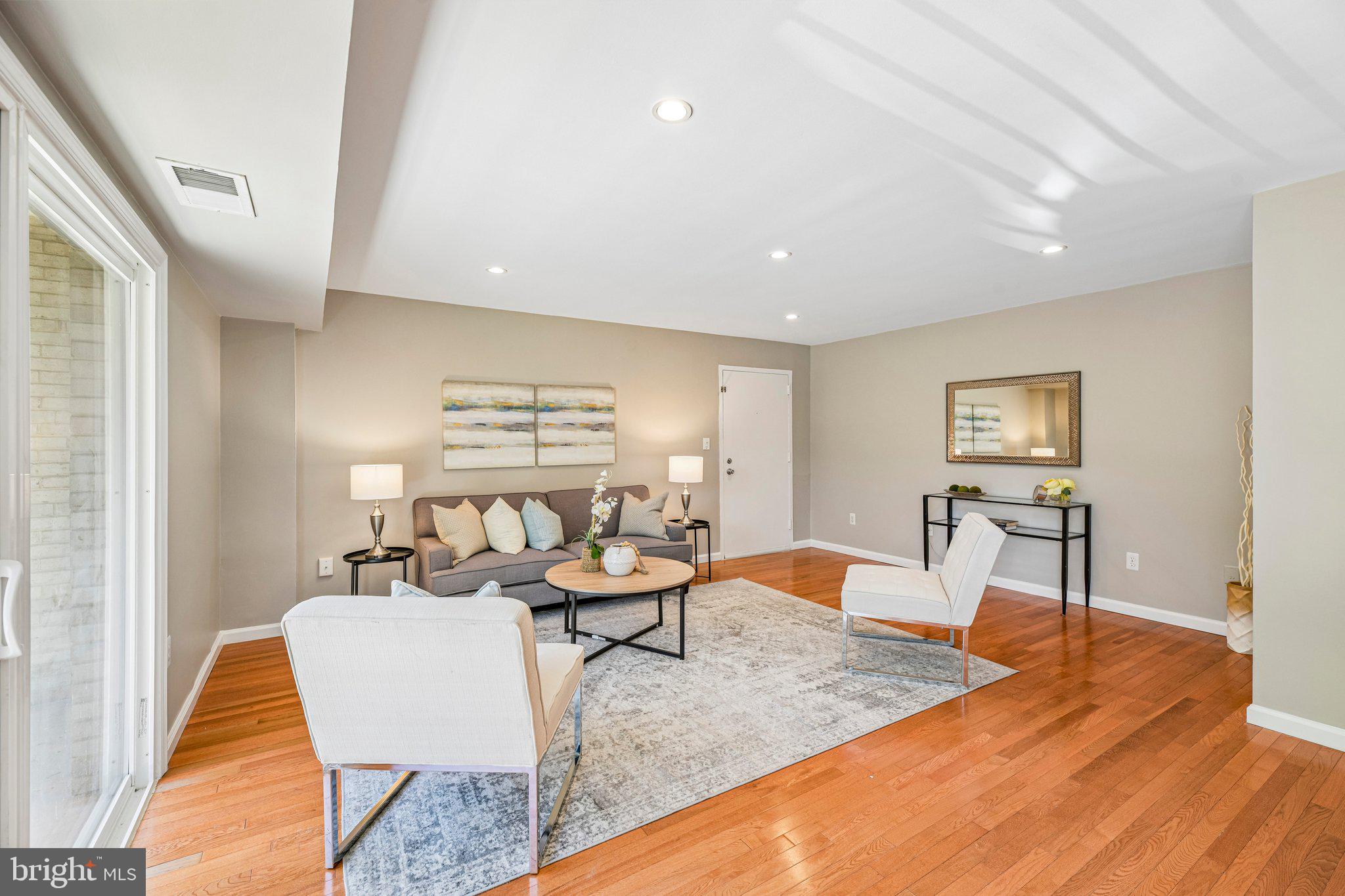 3220 S 28TH STREET 304