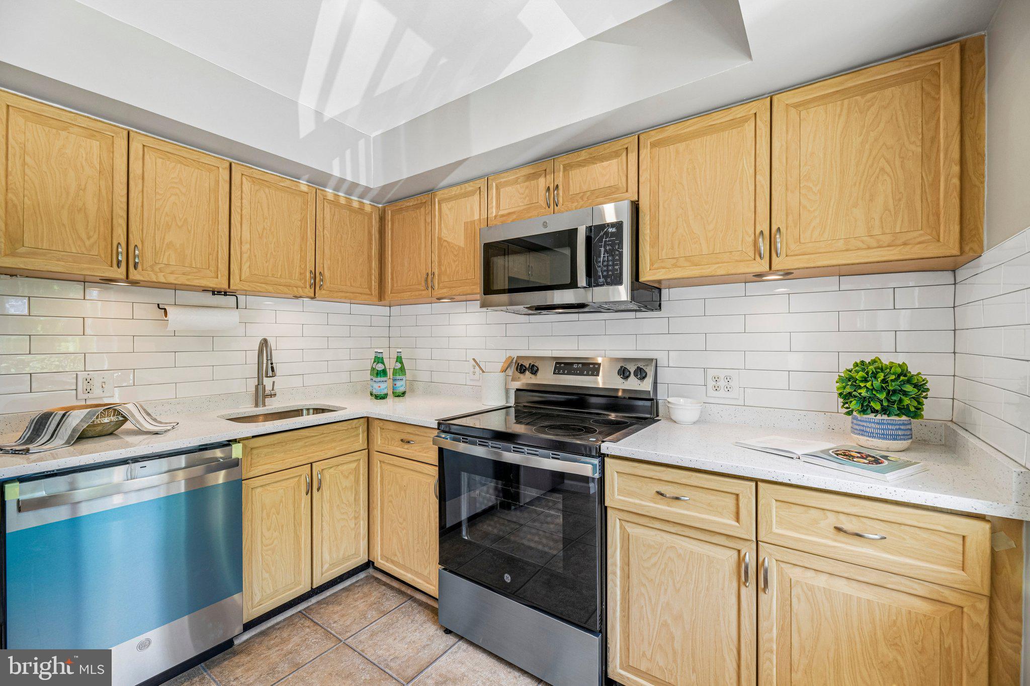 3220 S 28TH STREET 304