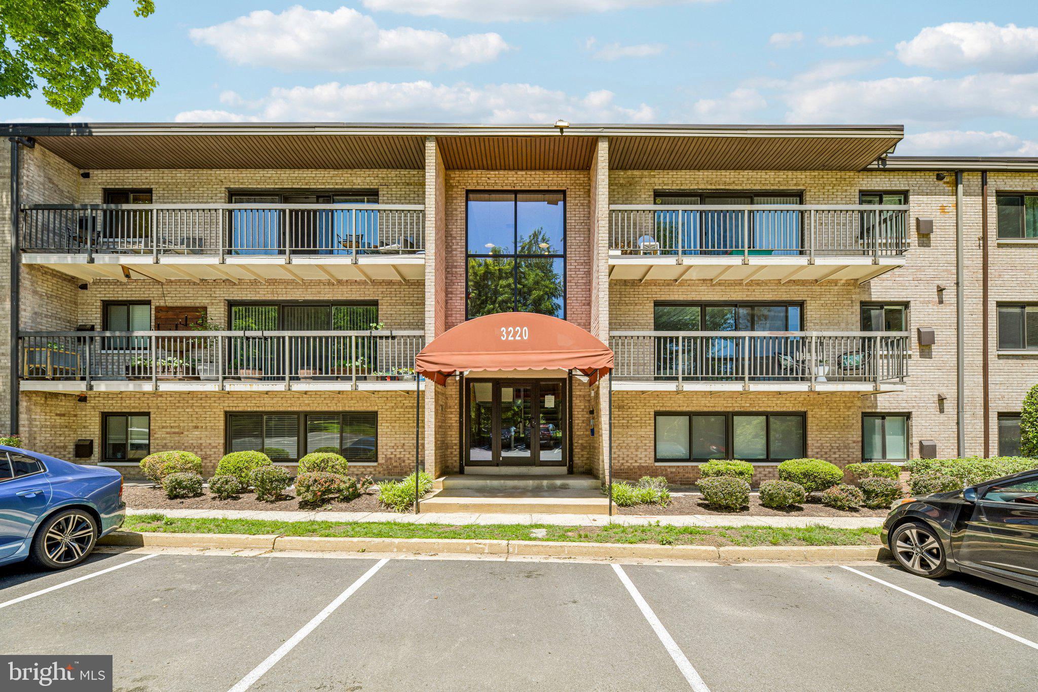 3220 S 28TH STREET 304