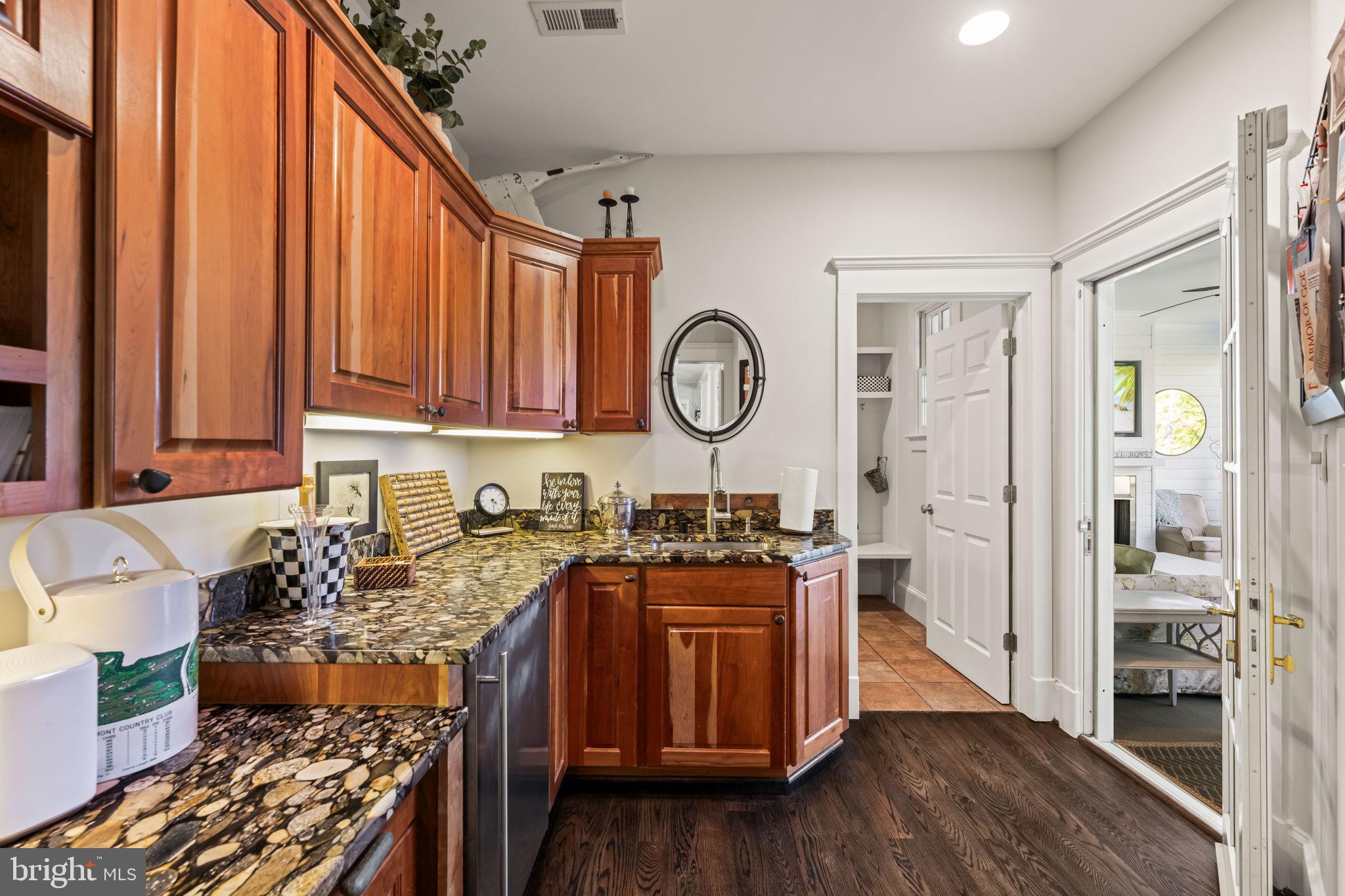 1301 KINGSTON AVENUE