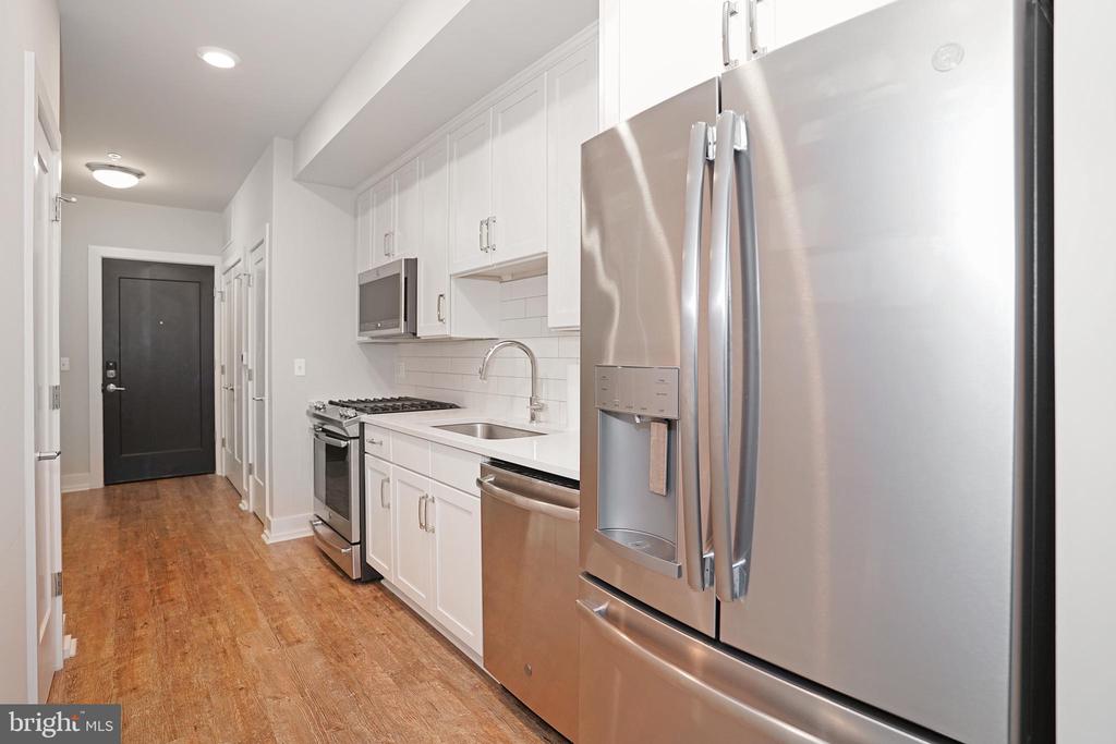 1800 MOUNT VERNON AVENUE 309