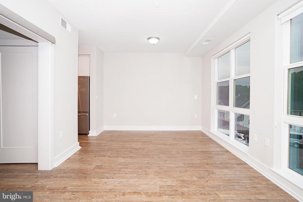 1800 MOUNT VERNON AVENUE 309
