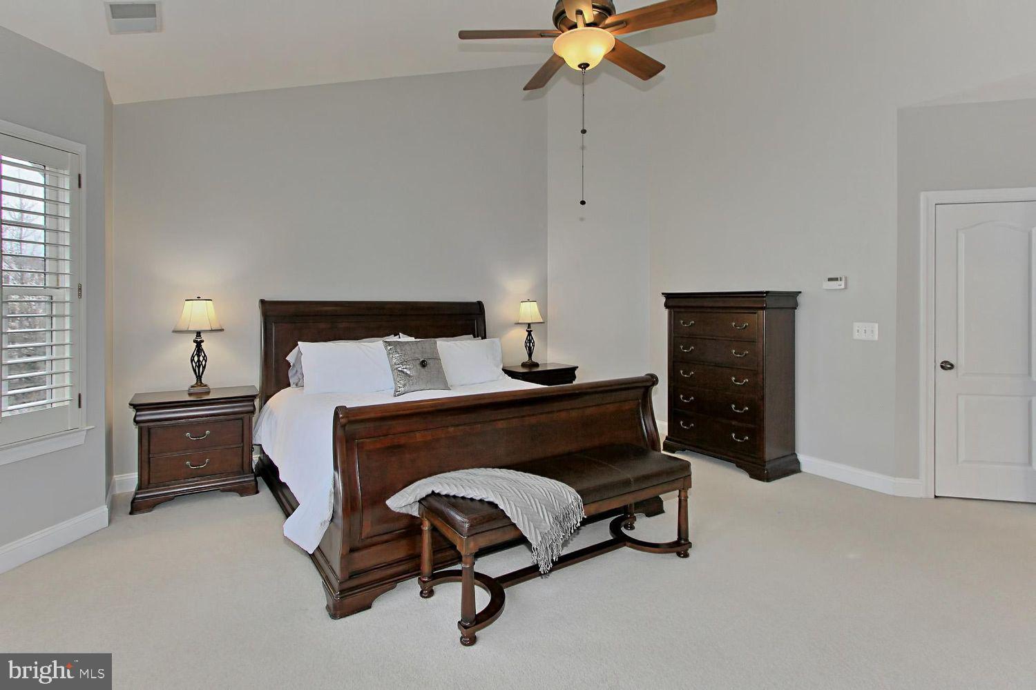 5238 BESSLEY PLACE