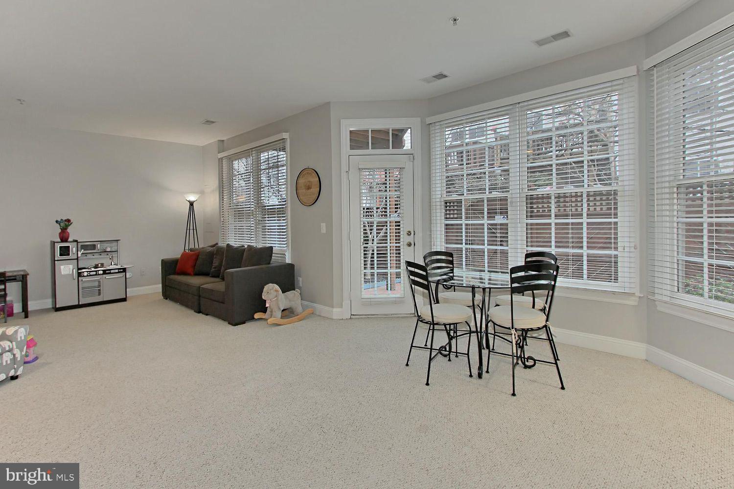 5238 BESSLEY PLACE