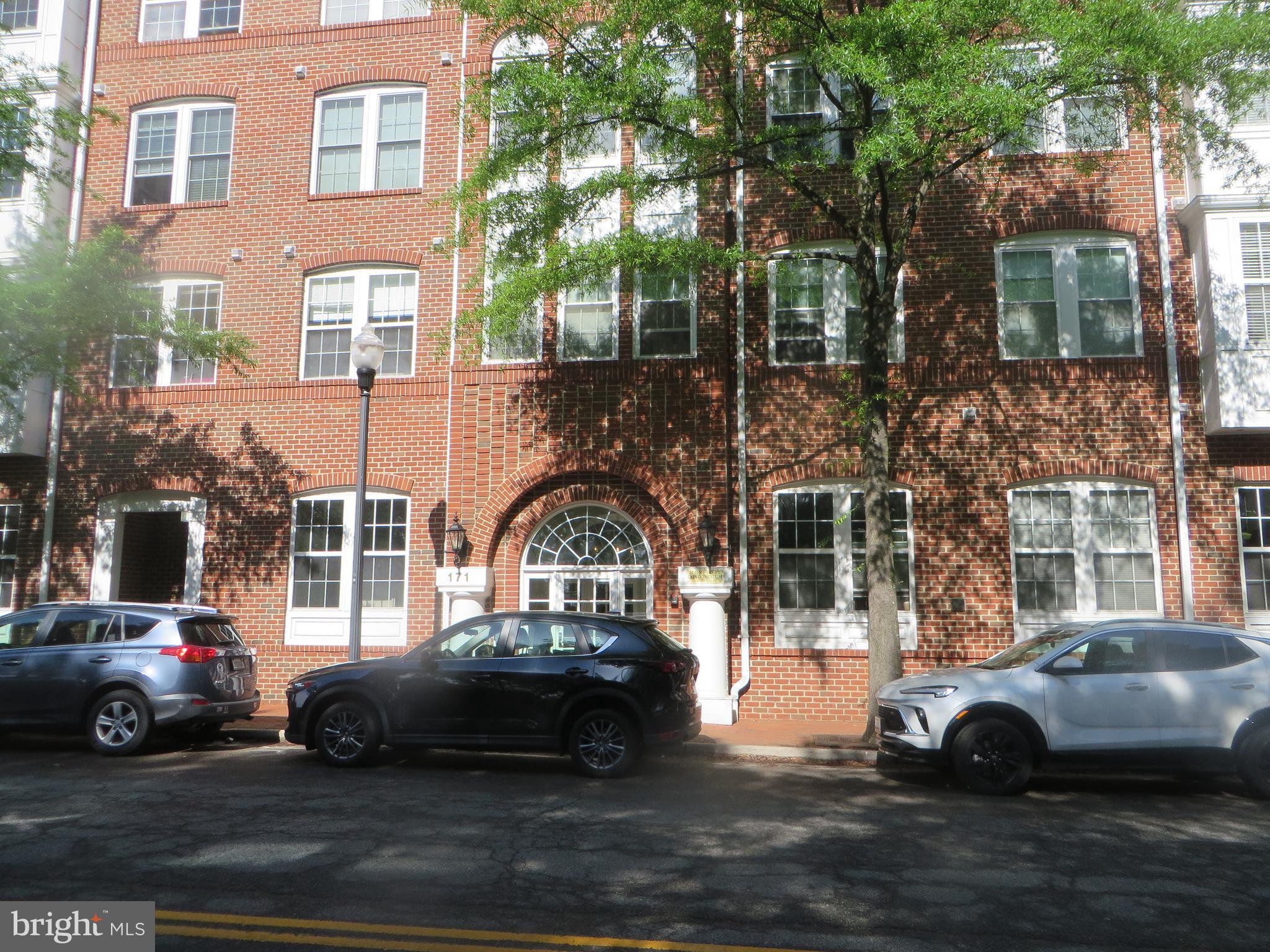 171 SOMERVELLE 414