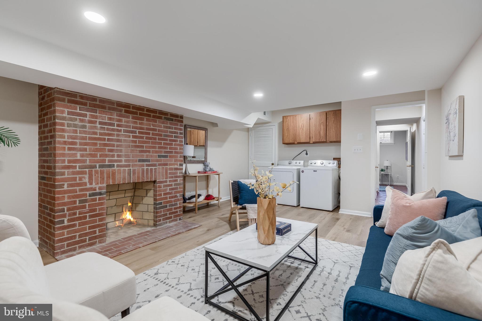 428 S FAIRFAX STREET