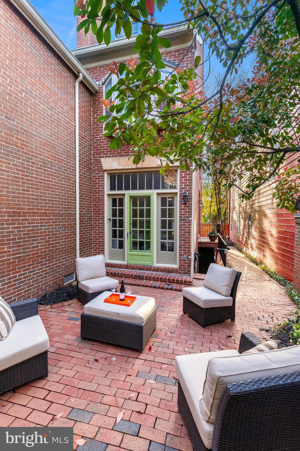 428 S FAIRFAX STREET