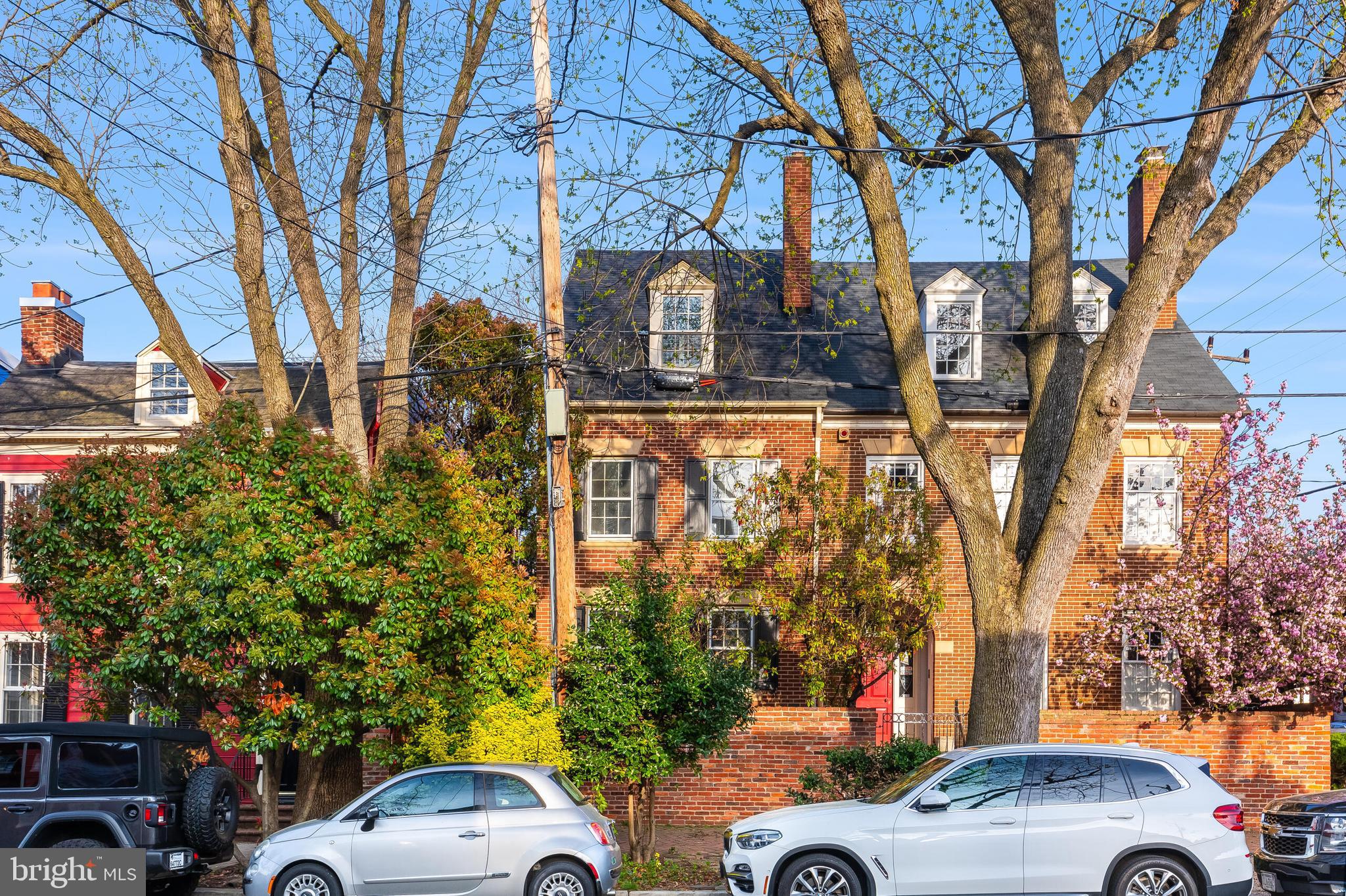 428 S FAIRFAX STREET