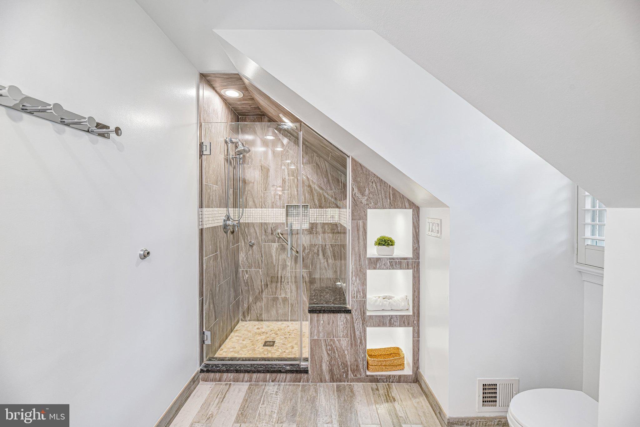 428 S FAIRFAX STREET