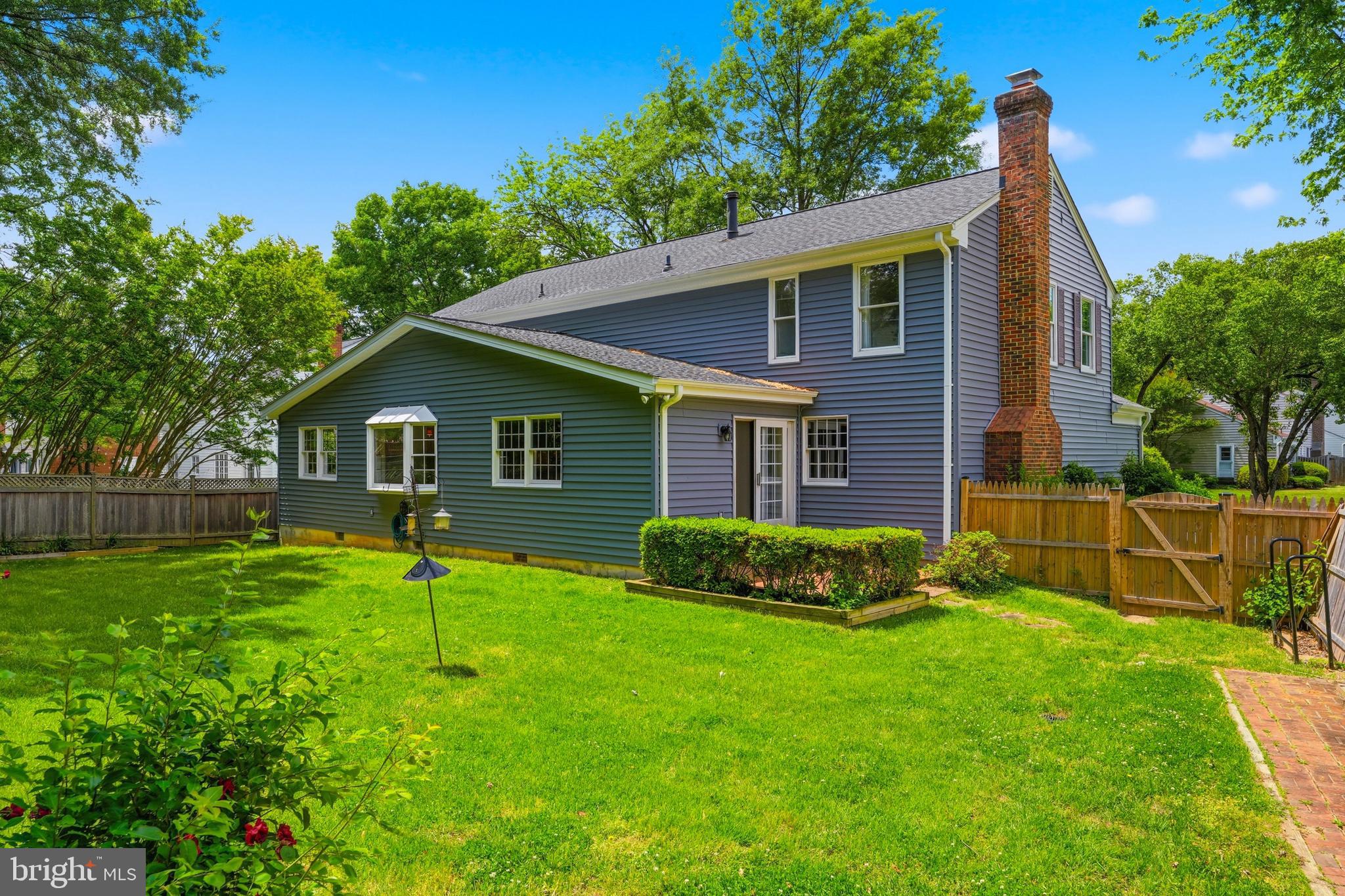 3901 COLONEL ELLIS AVENUE