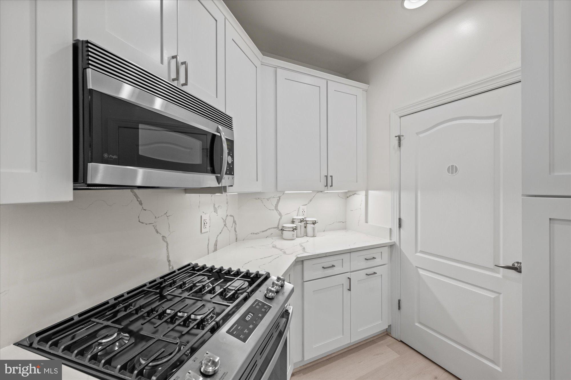 400 CAMERON STATION BOULEVARD 202