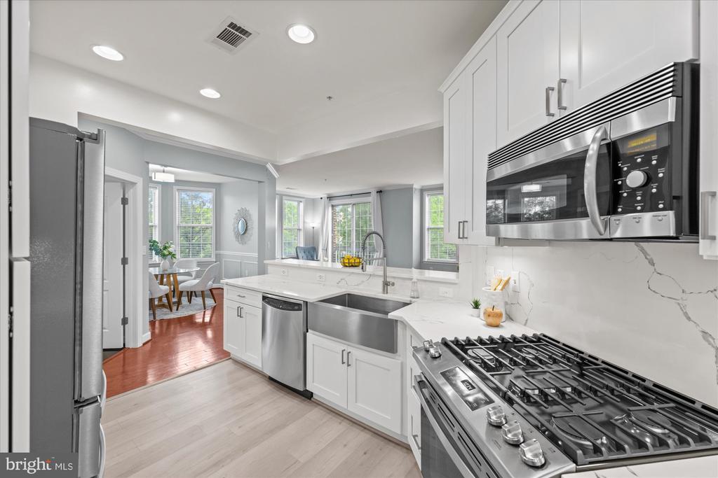 400 CAMERON STATION BOULEVARD 202