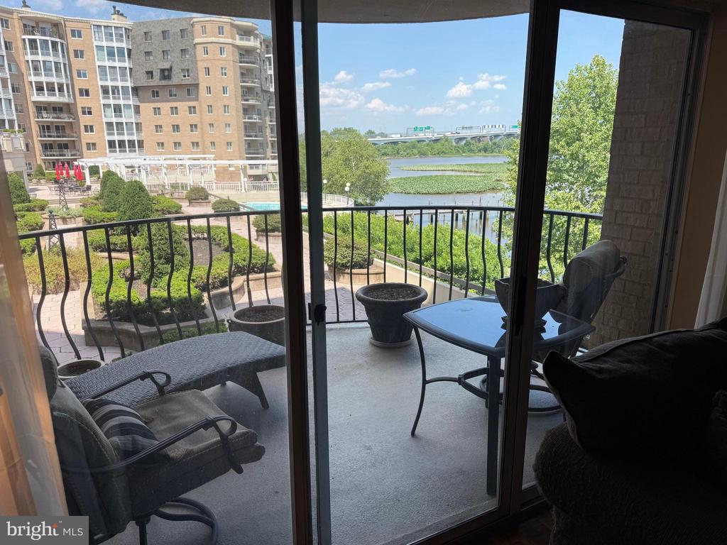 1250 S WASHINGTON STREET S Unit: 207