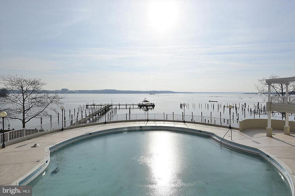 1250 S WASHINGTON STREET S Unit: 207