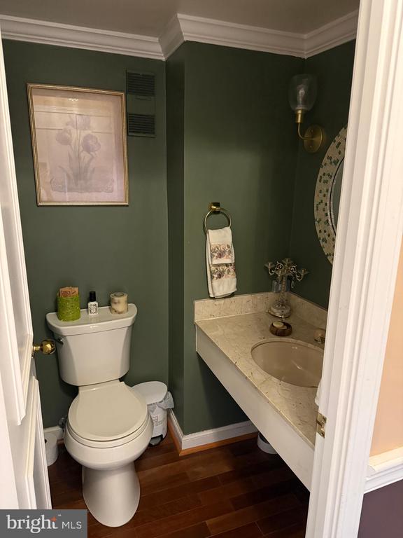 1250 S WASHINGTON STREET S Unit: 207