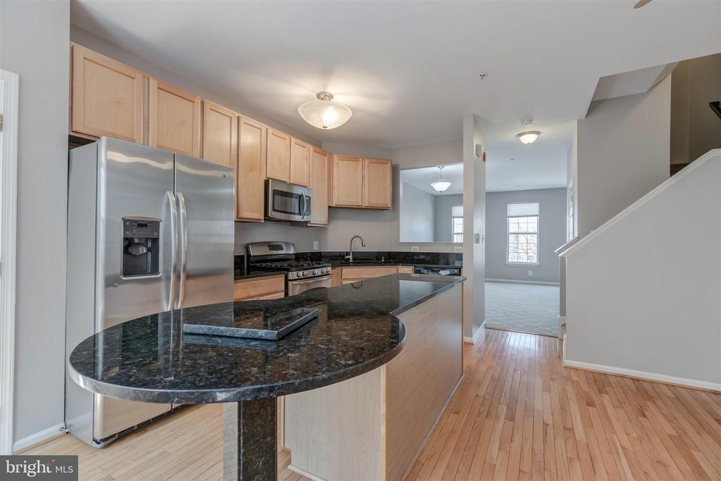 5140 DONOVAN DRIVE