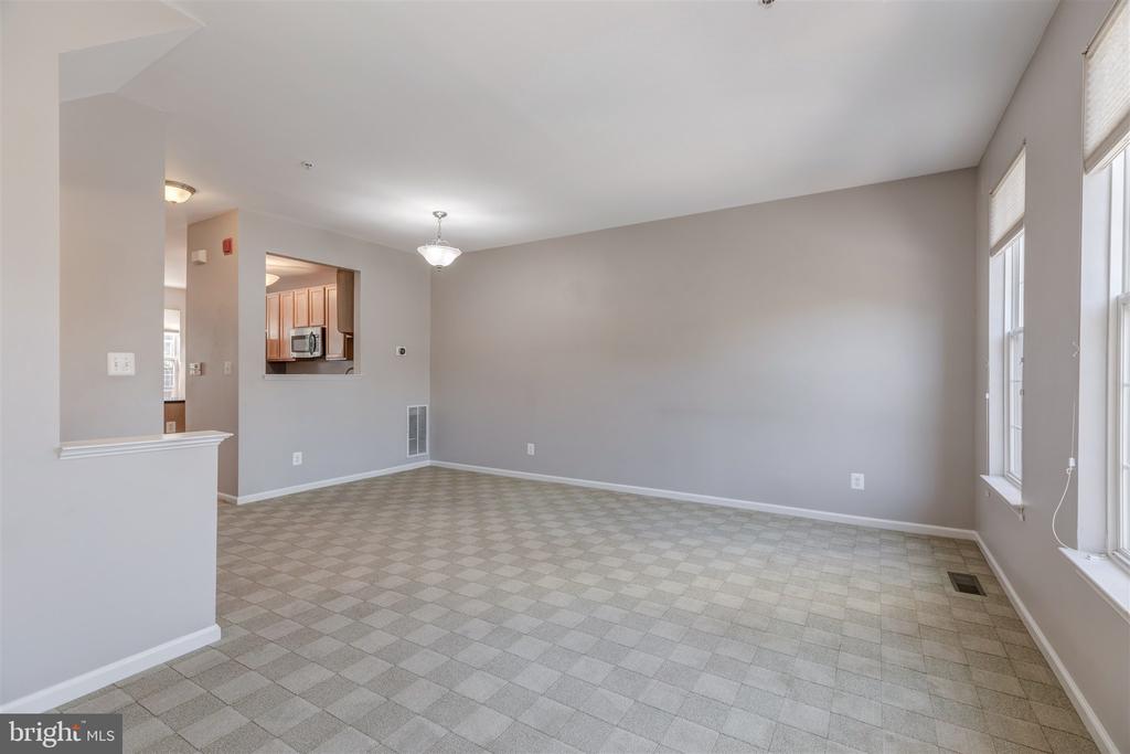 5140 DONOVAN DRIVE