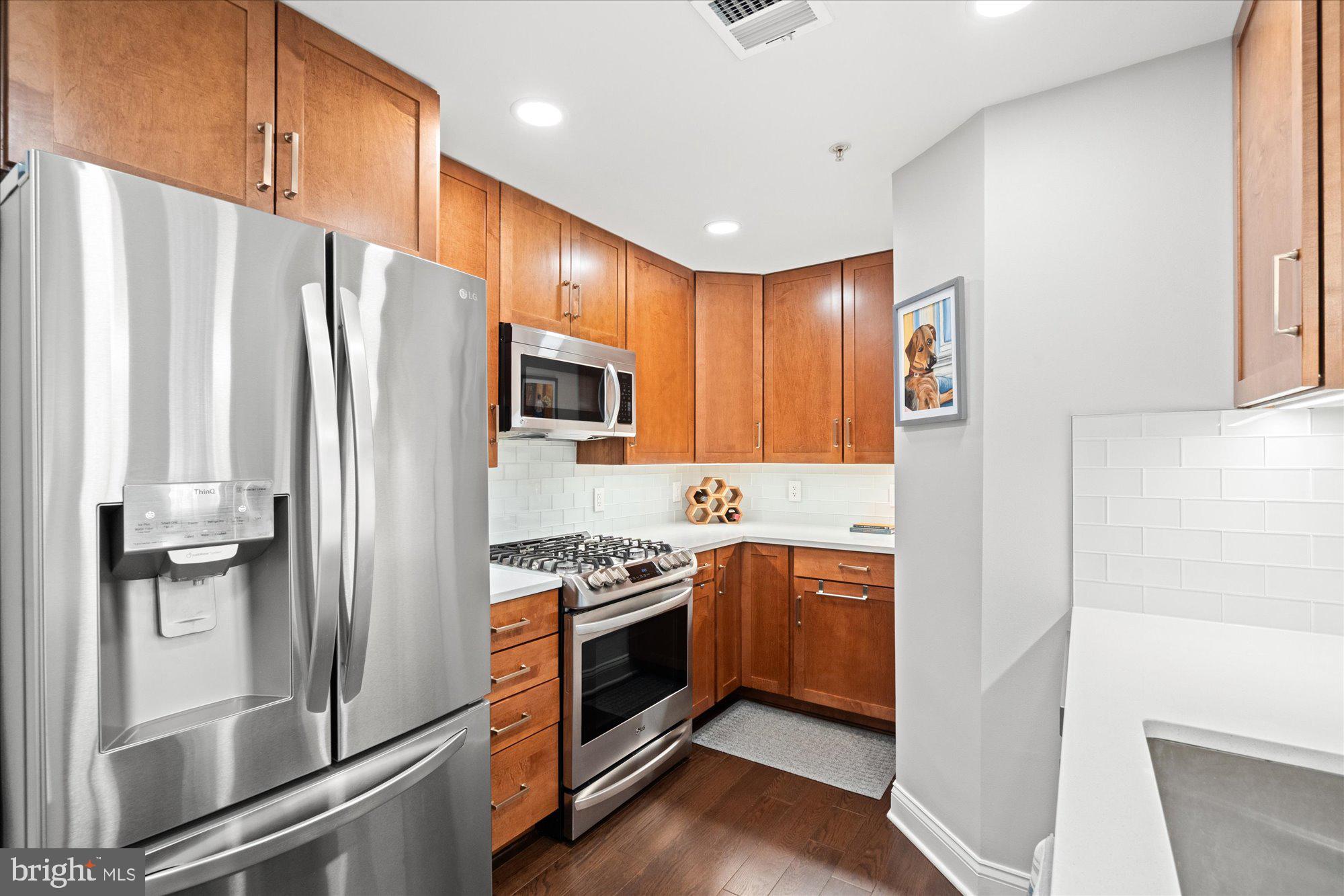 525 N FAYETTE STREET 223