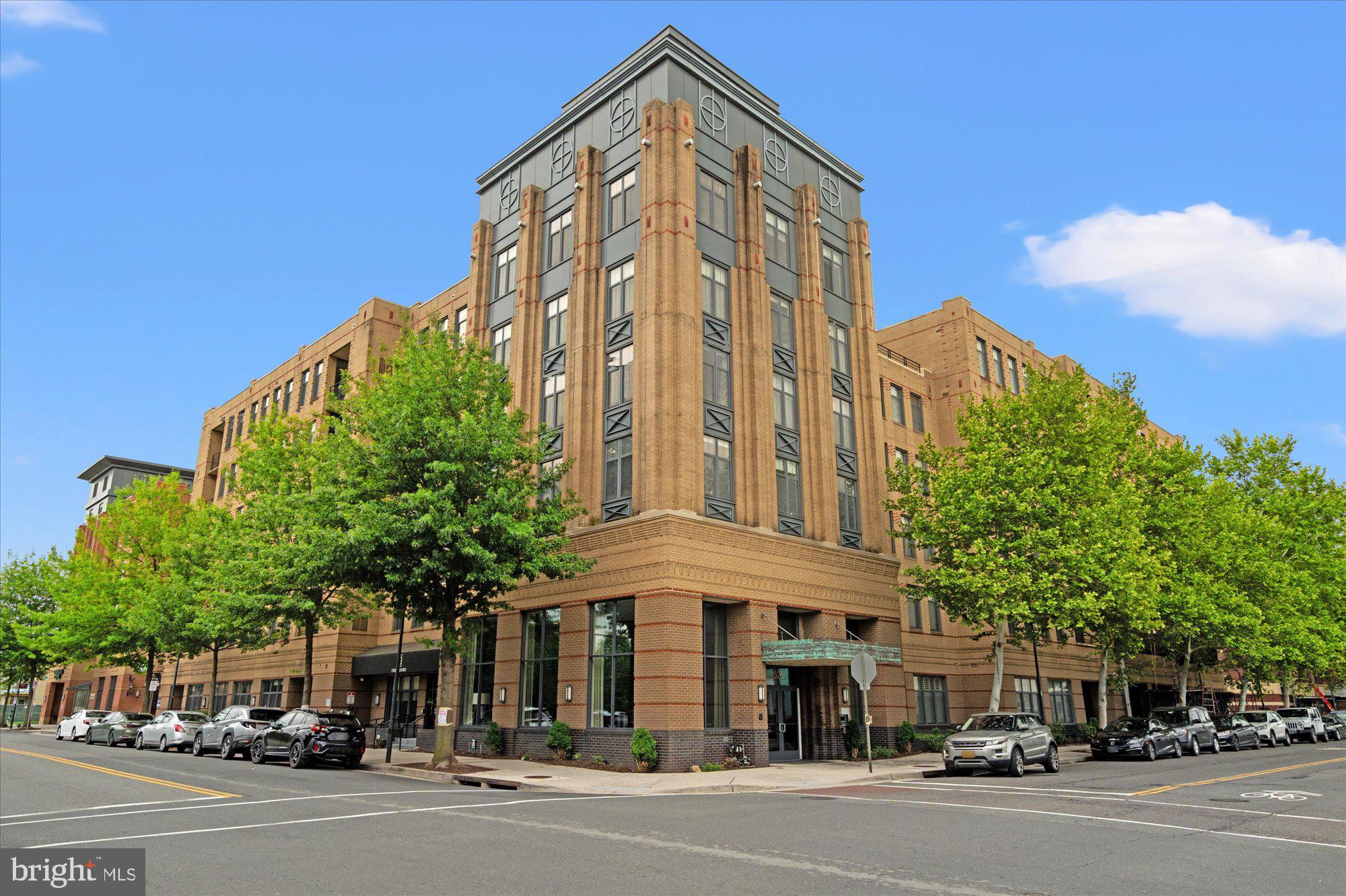 525 N FAYETTE STREET 223