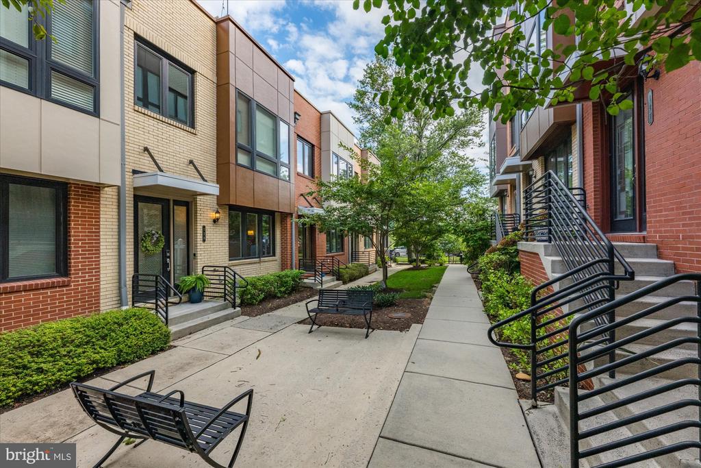 130 CAMBRIA WALK