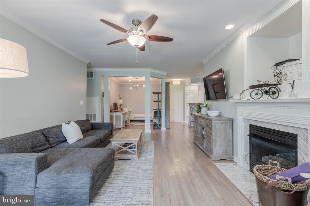 5112 DONOVAN DRIVE 102