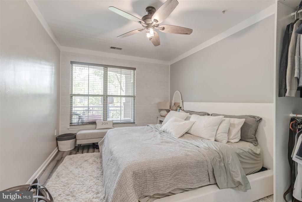 5112 DONOVAN DRIVE 102