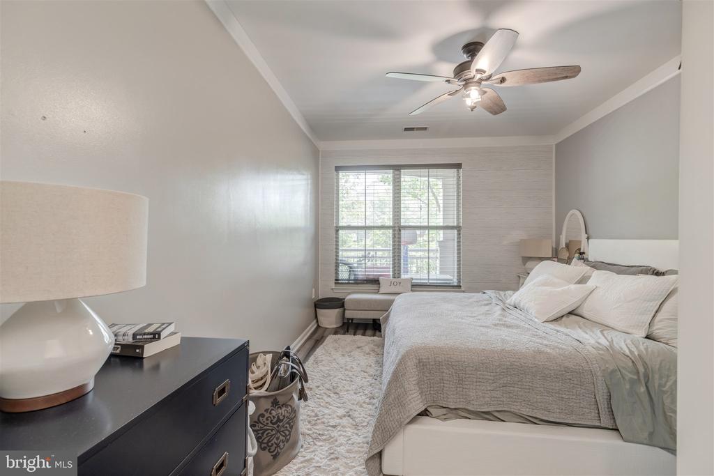 5112 DONOVAN DRIVE 102