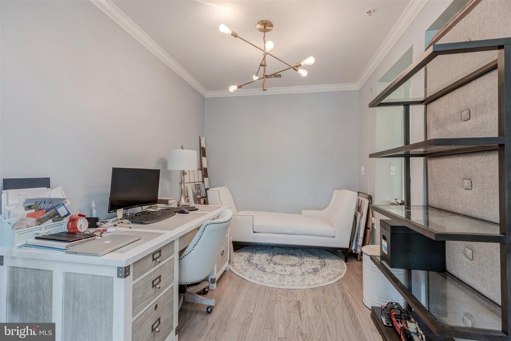 5112 DONOVAN DRIVE 102
