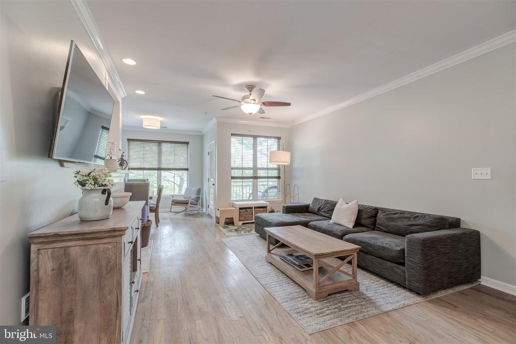5112 DONOVAN DRIVE 102