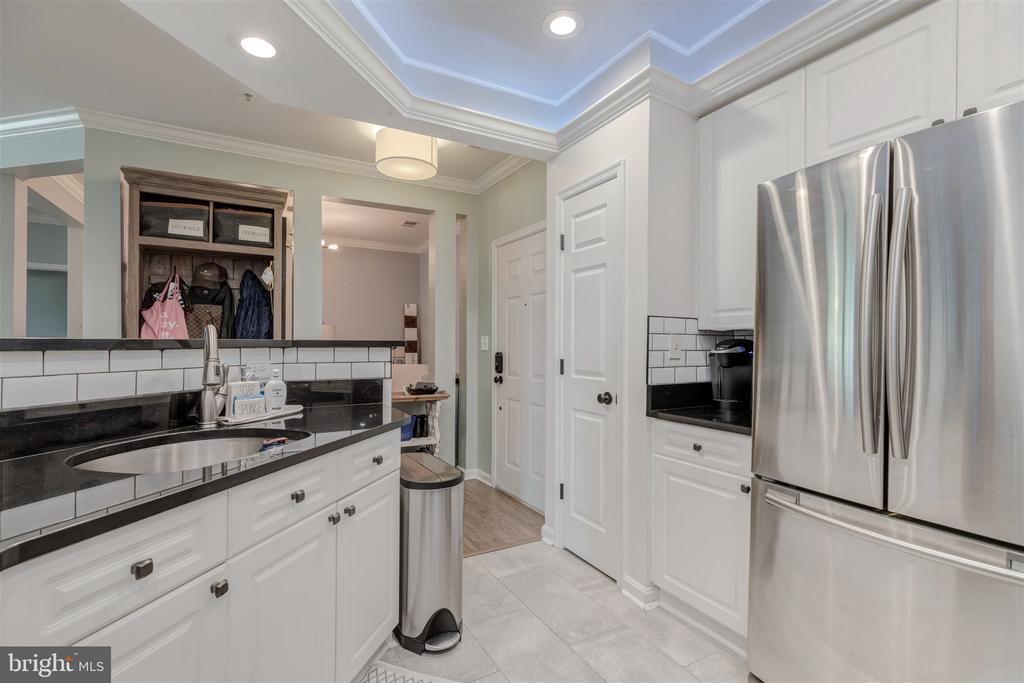 5112 DONOVAN DRIVE 102