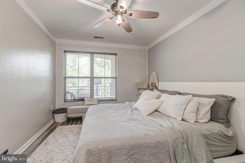 5112 DONOVAN DRIVE 102