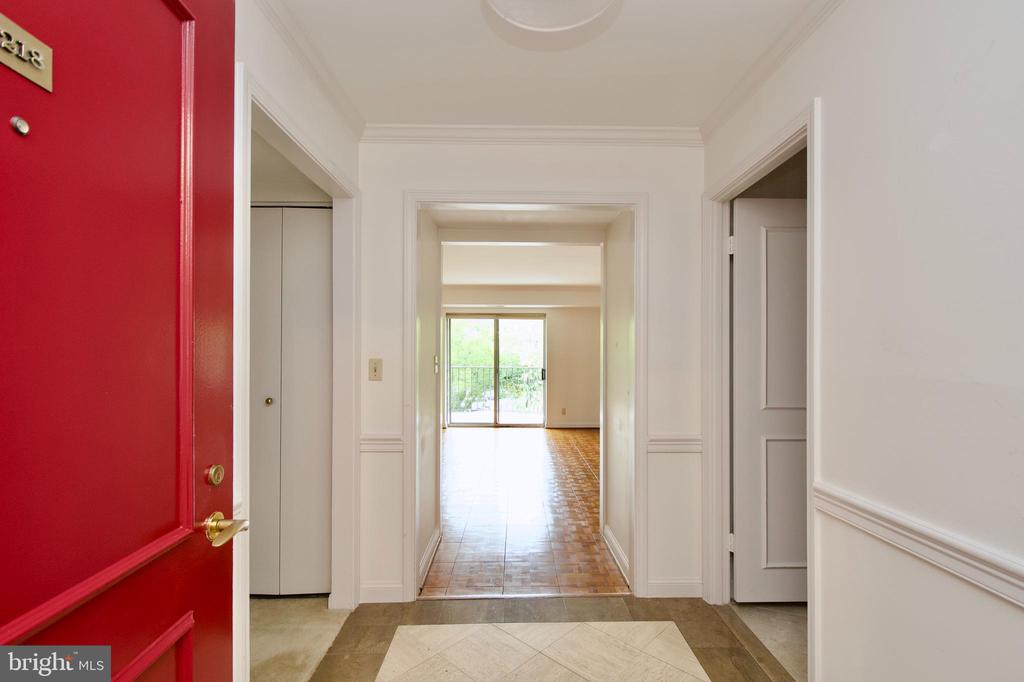 1250 S WASHINGTON STREET Unit: 218