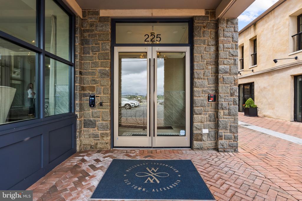 225 STRAND STREET 202