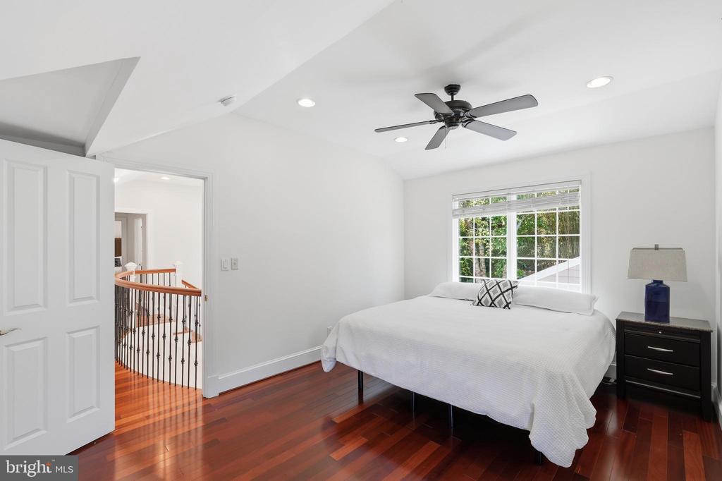 414 SKYHILL ROAD
