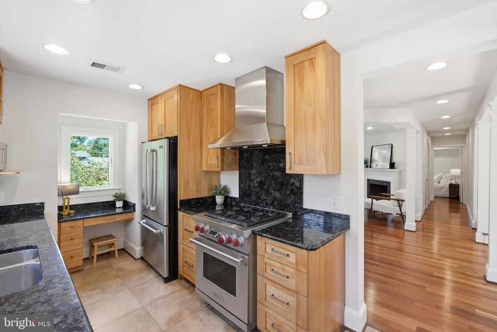 414 SKYHILL ROAD