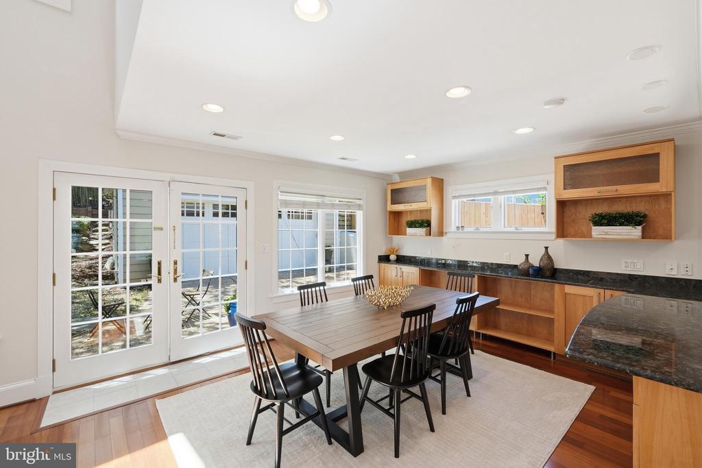 414 SKYHILL ROAD