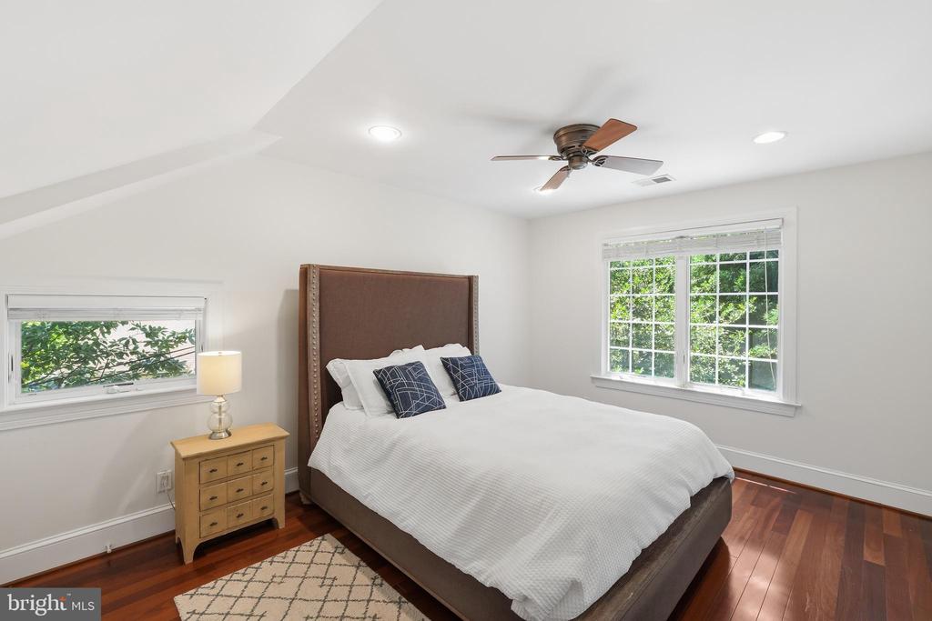 414 SKYHILL ROAD