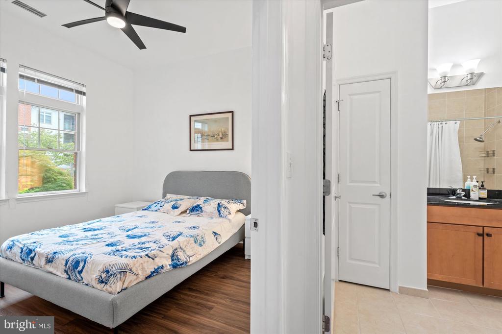 309 HOLLAND LANE Unit: 104