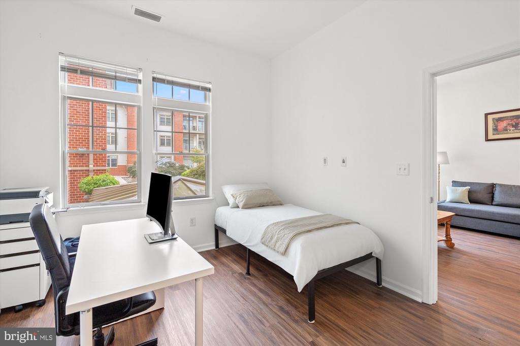 309 HOLLAND LANE Unit: 104