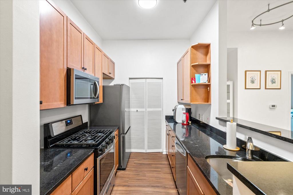 309 HOLLAND LANE Unit: 104