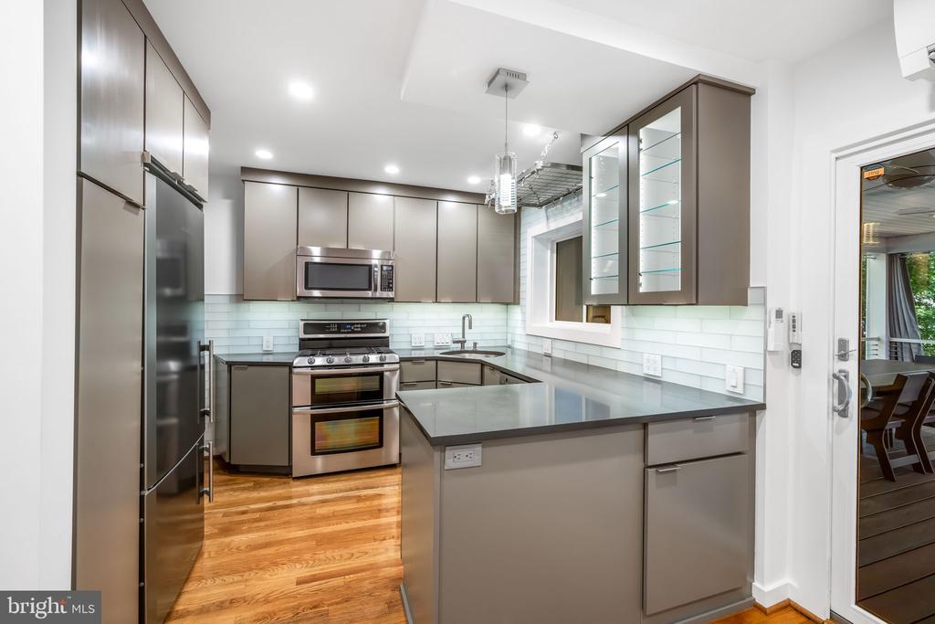 510 E ALEXANDRIA AVENUE
