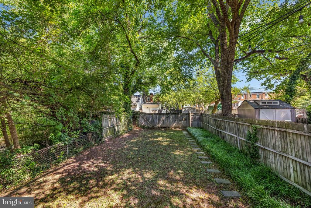 510 E ALEXANDRIA AVENUE