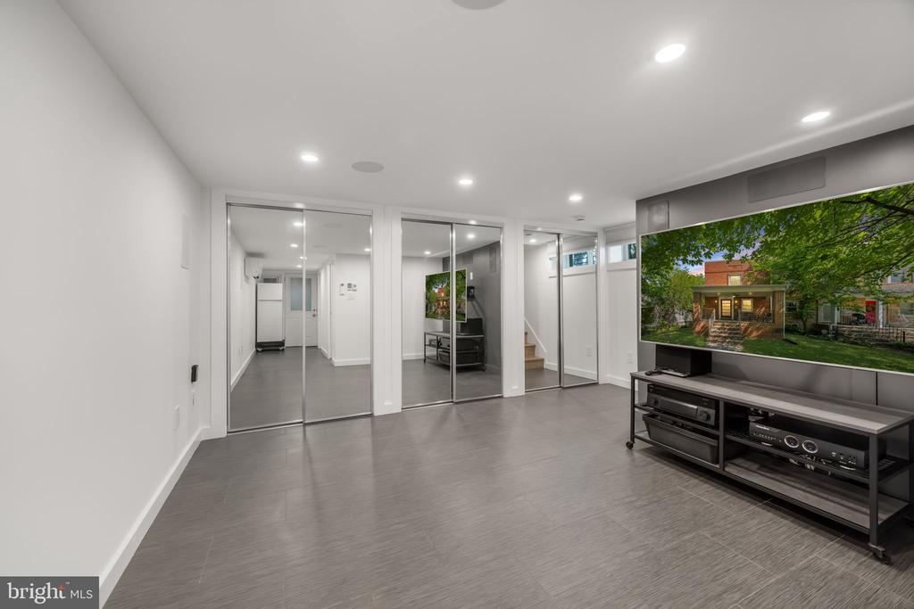 510 E ALEXANDRIA AVENUE