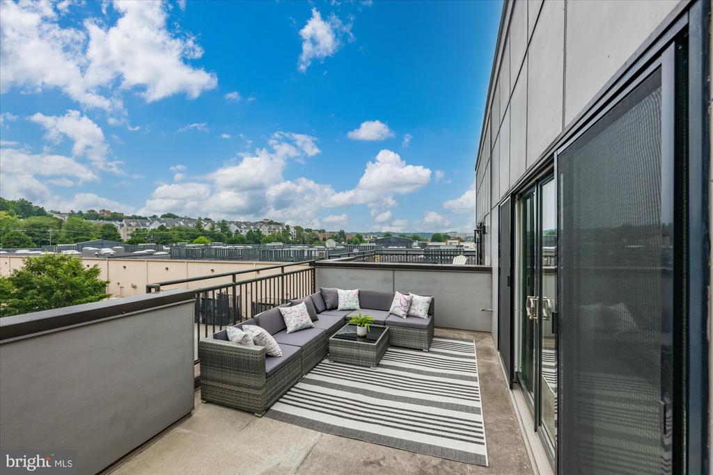 402 STABLER LANE